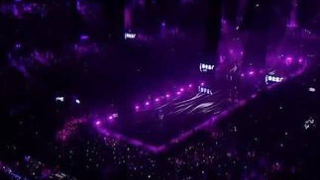 还得是我老薛，跨年又硬控成了演唱会，又只能这样来看你了#嗨翻全场 #薛之谦江苏卫视跨年演唱会