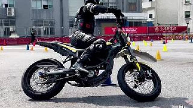 练的越来娴熟#金卡纳 #金卡纳练习 #金技研 #压弯 #摩托车