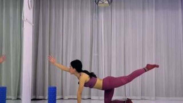 60分钟《臀腿塑型》让你5分钟看完，喜欢记得点赞收藏哦，喜欢口令讲解版的亲们，下方评论区留言哦，也有