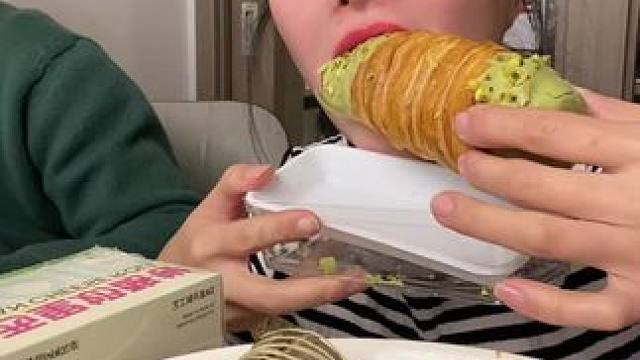 #谁懂这个视频对吃货的杀伤力 #吃不下饭没胃口吃点什么 #从来没吃过这么好吃的东西 #哪些美食可以拯