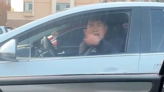 纳米救援，小伙子