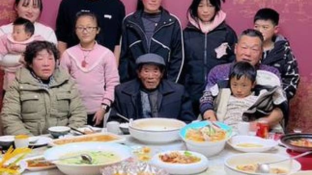 #万能冲 #相聚时刻 #陪你长大陪你看世界