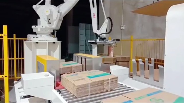 贵州茅台预计2024年营收1738亿
茅台酒基酒产量创五年新低
#纸板码垛机器人 #智能码垛 
#瓦