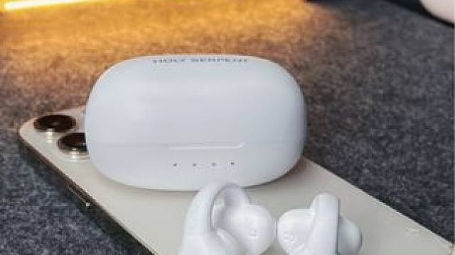 带着不痛，运动不掉，夹在耳朵上才是真舒服 #开放式耳机 #夹耳耳机 #蛇圣陨石c2 #不入耳耳机 #