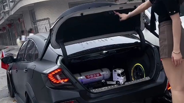 思域出征 寸草不生