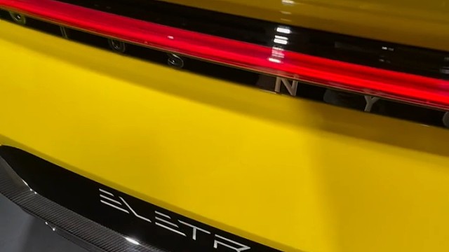 这些电车的后备箱不熟悉真还打不开