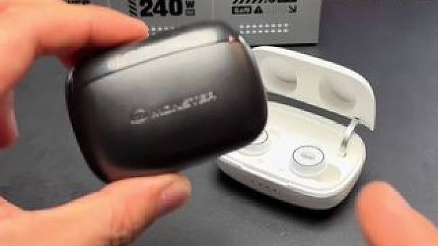 沉浸听歌，看电影，颜值实力并存！ 新款魔声蓝牙耳机，不挑机型，整机防水，高通芯片，高规格aptx解码