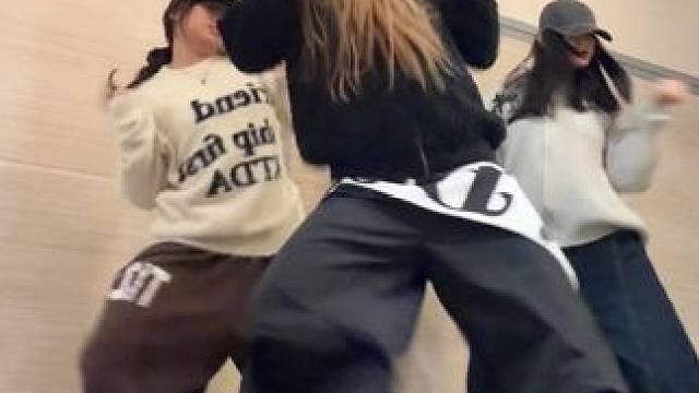 跟着两舞担跳准没错