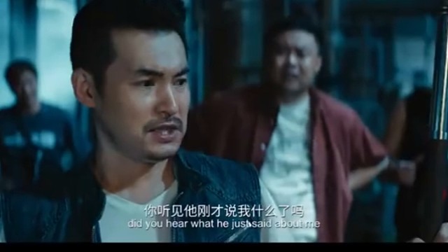 拿我性别开玩笑 我刨死他