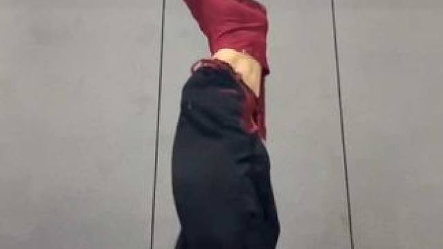 宁艺卓火力全开