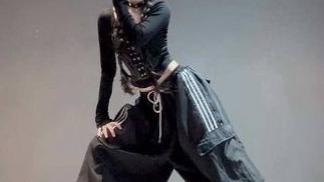 黑色，眼前一亮️