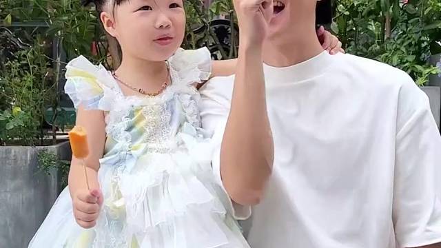 当我故意惹女儿生气时送她最喜欢的小马宝莉