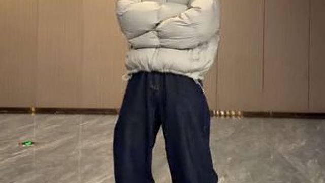 2025最后一天啦！！！用自己滴原创编舞结束 爱你老己！谢谢一直支持我滴粉丝宝宝们！！爱你们 #