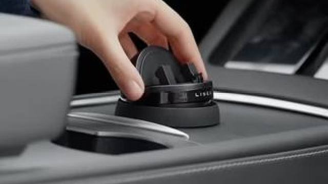 绝绝子！这东西自由调节超好用，稳得一批不掉落，导航追剧神器！#可旋转车载支架推荐 #车载手机支架 #