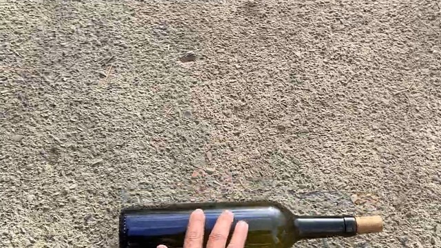 楼梯滚瓶子爆破解压时刻