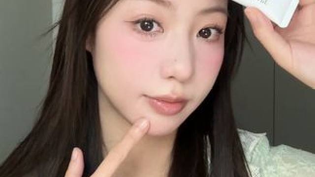 这么润这么牛 想要效果好跟着榜单冲就完事了！ #唇膏 #润唇膏 #未来润唇膏 #唇部保养 #唇部护理