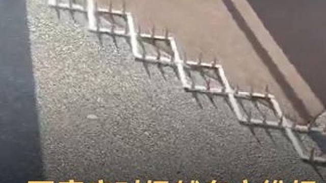 百度应对极越车主维权，铺设地刺阻挡进入 #百度  #极越  #吉利  #新能源汽车  #汽车