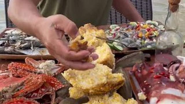 吃得太香了#太好吃了 #大口吃肉的感觉真好 #美食分享 #户外美食 #这吃法真的忍不了了