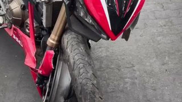 我总是偷偷的哭泣#机车 #本田cbr650r