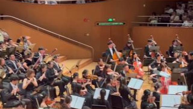 聆听经典，传承维也纳新年音乐会音乐之魂。2025北京新春，梦幻音乐之夜等你赴约。#看都看啦 #维也纳