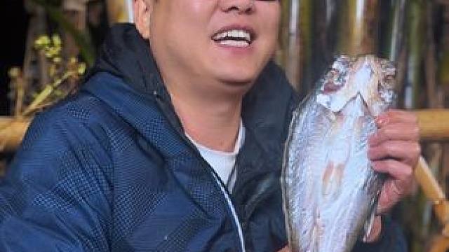 这个大白刁煎香之后下酒真的是爽！ #农村美食 #大山里的味道 #年货 #大白刁