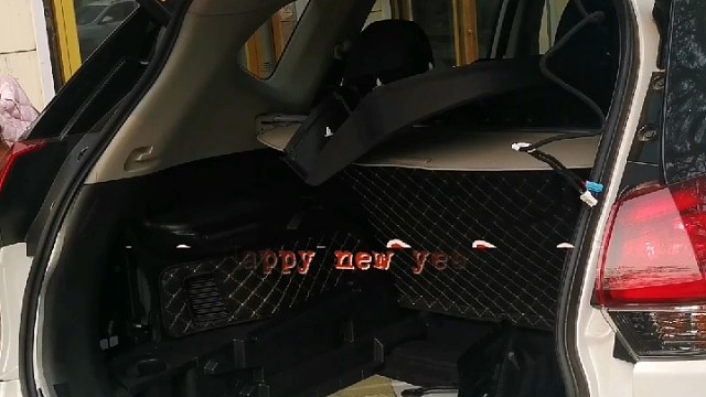 #专业汽车维修保养 #专业的事交给专业的人 #向佐喊你上UC投票 #汽车钣金喷漆 @热门话题和视频(