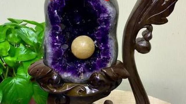 又一款“8”字型晶洞#天然水晶 #招财 #精品摆件 #家居摆件 #紫晶洞