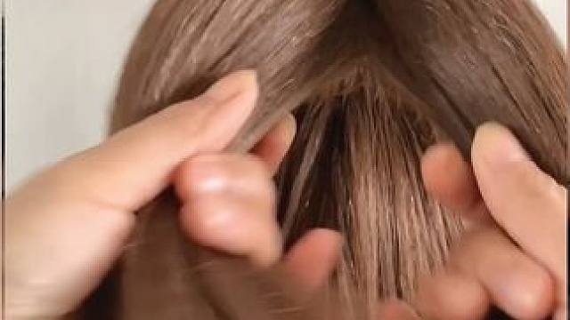 冬天穿棉服头发这样扎#编发教程 #日常编发 #编发技巧