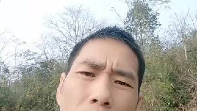 #俺是农村人 #每天几句大实话 #田间地头就是我的舞台 #有钱没钱都是一样过