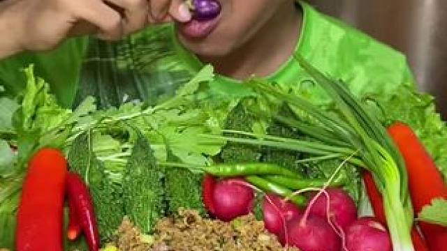 吃茄子 #泰国特色美食#泰国美食#泰国菜