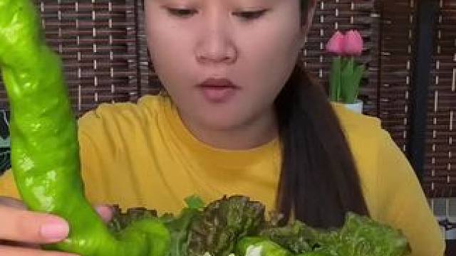 吃辣椒️ #爱生活爱美食 #农村美食记录生活 #舌尖上的美食 #真材实料才能做出好味道 #原始美味