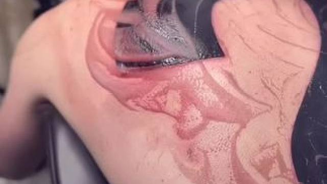 ？？？#告诉我你的秘密还有纹身的意义 #只留爱意不留纹 #面具下的男人 #中国人过年的劲头具象了  