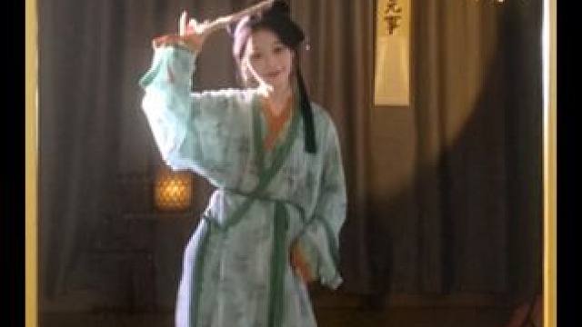 今日无事～ #古典舞 #翻跳 #国风古韵 #浅跳一下