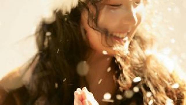 从秋天拍到了冬天
从落叶拍到了飘雪
孕妇照#人像摄影 #美出高级感 #每一帧都是热爱 #摄影人 #工