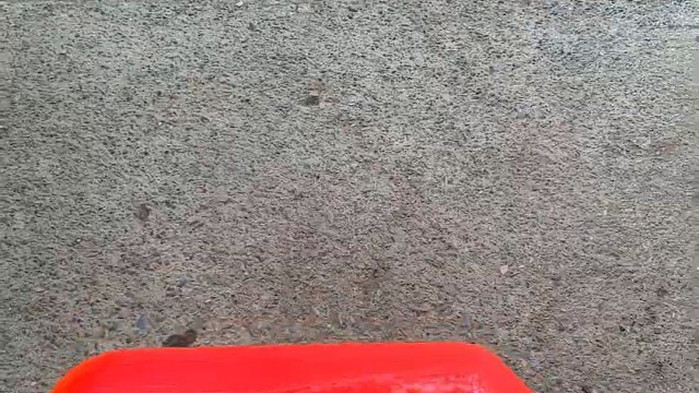 楼梯滚瓶子爆破解压时刻