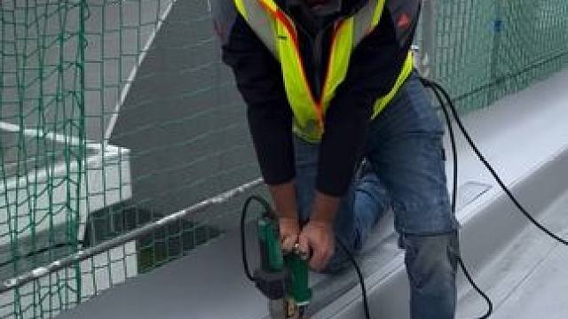 TPO防水材料，不含增塑剂，拉伸强度大，耐穿性好抗紫外线强。 #施工工艺 #工艺制作 #制作过程 #