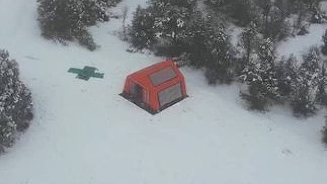 父子倆野外雪中帐篷露营过夜 #露营 #雪天露营 #解压