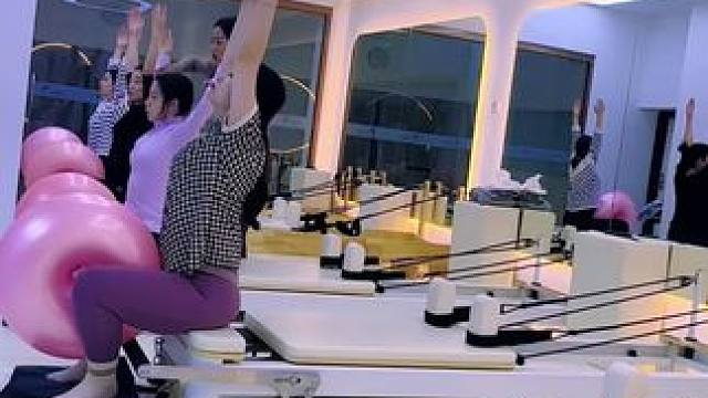 60分钟普拉提核心床让你5分钟看完，喜欢记得点赞收藏哦，喜欢口令讲解版的亲们，下方评论区留言告诉我哦