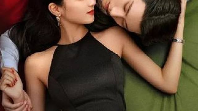 女家装设计师刚上台讲述自己的设计方案，没想到台下的竞争者却突然跳出来指责她抄袭 #爱在离婚进行时 #