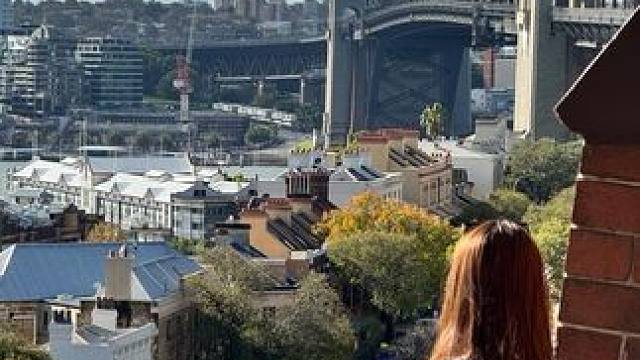 被人记录背影是件超级幸福的事❤️ #她留给你是背影