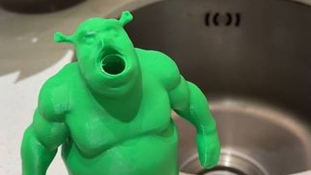 听说用这个史莱克牙膏头刷牙更有味道~ #玩个很新的东西 #这玩具好炸裂