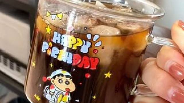 头一次喝到这鲜的冰滴咖啡，没有酸涩苦味更多的是咖啡的醇厚和风味#意式咖啡 #冰滴咖啡 #黑咖啡 #仙