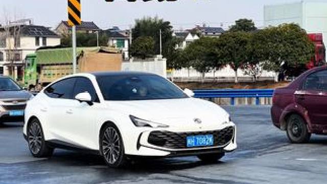 国产帕拉梅拉，英伦轿跑，名爵7#名爵mg7 #至美b级轿跑mg7 #名爵7