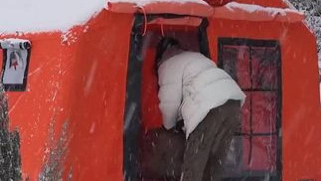 一人大雪中帐篷露营过夜 #露营 #雪天露营 #解压