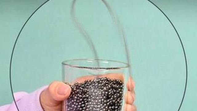 这里有三百个好玩的小实验，快带孩子一起玩玩吧，不仅锻炼动手动脑能力，还能提升物理化知识#科学小实验 