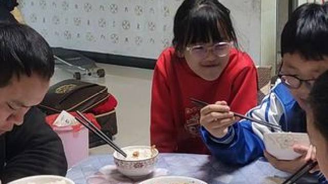 去了冠军公园，去了孩子姑姑的新房子 #记录真实生活 #放假 #人间烟火