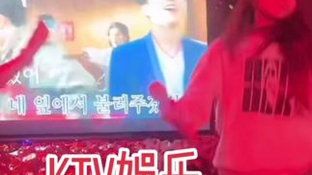 #跟着节奏嗨起来 #生活需要节奏感 #舞台无处不在 #背包客松洋 #释放压力