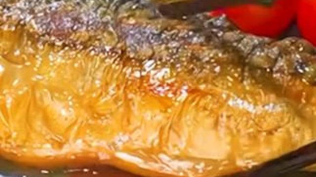 第一次吃到这种鱼的时候，真的被它的味道惊艳到了！#鲭鱼 #青花鱼 #青花鱼片 #鱼肉