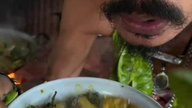 东南亚大叔 #爱生活爱美食 #我的乡野山居生活 #爱生活爱美食 #舌尖上的美食 #农村生活