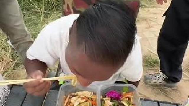 东南亚小土狗 #看一遍笑一遍 #农村生活 #农村美食记录生活